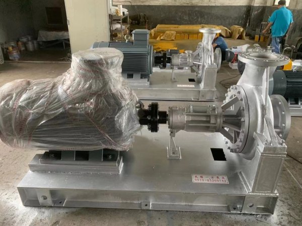 WRY系列新(xīn)一代高效節能循(xún)環油泵